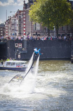 Amsterdam, Hollanda 06 Ağustos 2016: Insan hakları ve sivil eşitliğin korunması için yıllık etkinliğe katılanlar 