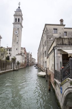 Chiesa di San Giorgio dei Greci kilise çan kulesiyle küçük kanal - campanile