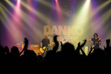 Amsterdam, Hollanda - 19 Mart 2017: Kanadalı hard rock heavy metal grubu Danko Jones'un Melkweg konseri