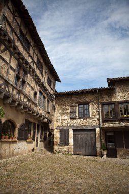 Perouges, Fransa 'nın ortaçağ köyü