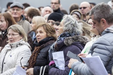 Paris, Fransa 10 Ocak 2016: Bombalama ve silahlı saldırı kurbanlarıanısına tören, Charlie Hebdo terör saldırısı anısına 