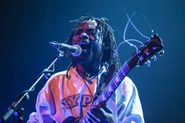 Utrecht, Hollanda - 11 Aralık 2016: Kongolu grup Mbongwana Star'ın Utrecht'teki Tivoli Vredenburg konseri