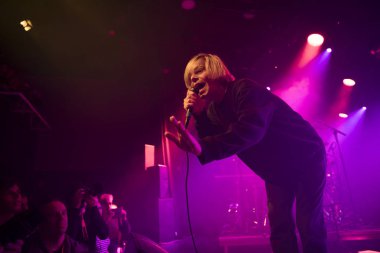 Amsterdam, Hollanda - 17 Şubat 2018 - İngiliz rock grubu The Charlatans'ın Paradiso Noord -De Tolhuistuin konseri