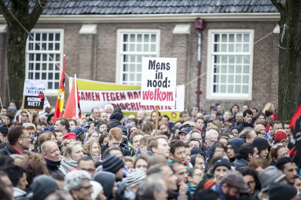 Amsterdam Holandia Lutego 2016 Publiczna Demonstracja Wielokulturowa Zorganizowana Celu Protestu — Zdjęcie stockowe