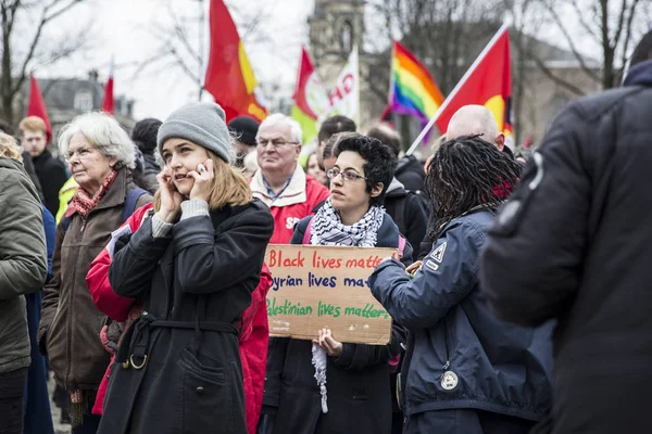 Amsterdam Paesi Bassi Febbraio 2016 Manifestazione Pubblica Multiculturale Organizzata Protestare — Foto Stock