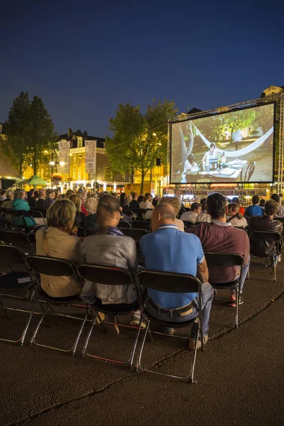 Amsterdam Países Bajos Agosto 2015 Proyección Aire Libre Película Colombiana — Foto de Stock