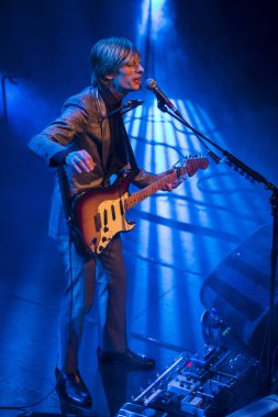 Amsterdam, Hollanda - 21 Şubat 2016: İngiliz psychedelic rock grubu Kula Shaker'ın Paradiso konser salonunda ki Albüm albümü K 2.0 için konseri