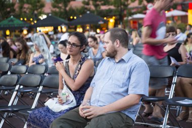 Amsterdam, Hollanda - 25 Ağustos 2016: Dünya Sineması Amsterdam'da, 18-27/08/2016 tarihleri arasında düzenlenen dünya film festivali Marie Heinekenplein'de Filipin filmi Blanka'nın açık hava gösterimi