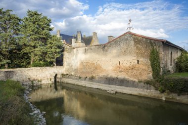 Eski ortaçağ küçük kalesi, Vermette, Fransa