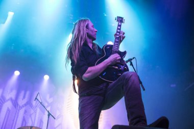 Amsterdam, Hollanda - 19 Mart 2017: Kanadalı hard rock grubu Danko Jones'un Norveçli hard rock grubu Audrey Horne Concert ile Melkweg'de destek hareketi