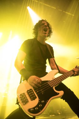 Amsterdam, Hollanda - 19 Mart 2017: Kanadalı hard rock heavy metal grubu Danko Jones'un Melkweg konseri