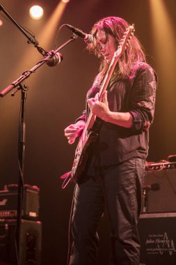 Amsterdam, Hollanda - 22 Ekim 2017: Amerikalı alternatif rock grubu Breeders'ın 1989'da Kim Deal of the Pixies tarafından Amsterdam'daki Venue Melkweg'de kurduğu konseri