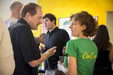 Amsterdam, Hollanda - 15 Ağustos 2015: Dünya Sineması Amsterdam kapsamında Küba Film Afişleri sergisi Soya Küba'nın açılışı, 14-23/08/2015 tarihleri arasında düzenlenen dünya film festivali