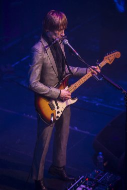 Amsterdam, Hollanda - 21 Şubat 2016: İngiliz psychedelic rock grubu Kula Shaker'ın Paradiso konser salonunda ki Albüm albümü K 2.0 için konseri