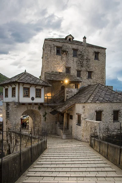 Stentrappor Gamla Bron Eller Stari Mest Korsar Floden Neretva Mostar — Stockfoto