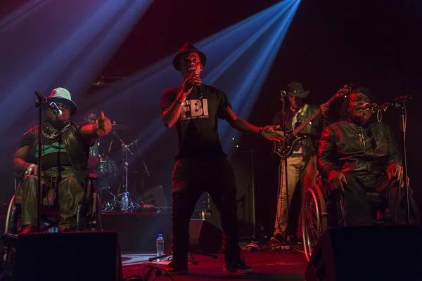 荷兰乌得勒支 2016年12月11日 刚果乐队Mbongwana明星音乐会在乌得勒支蒂沃利弗伦登堡举行 — 图库照片