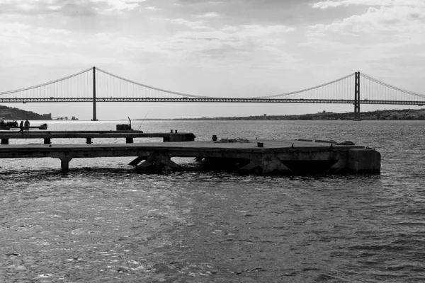 Cacilhas Portugal Uitzicht Taag Ponte Abril — Stockfoto