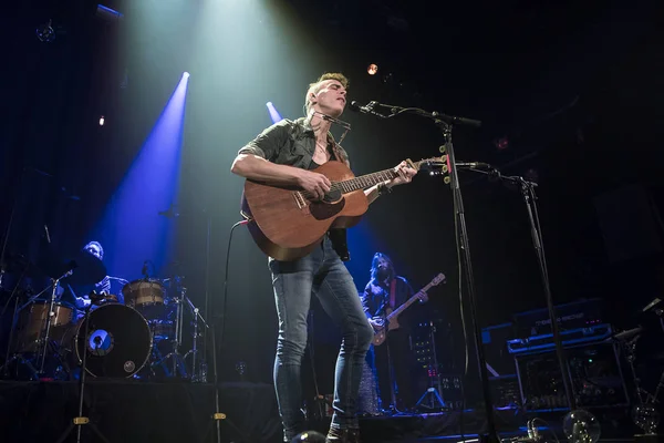 Amsterdam Niederlande November 2017 Konzert Der Israelischen Sängerin Asaf Avidan — Stockfoto