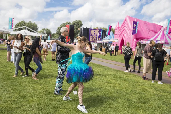 Amsterdam Hollanda Temmuz 2017 Westerpark Milkshake Festivali Nde Dans Eden — Stok fotoğraf