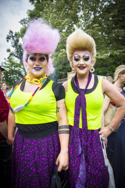 Amsterdam, Hollanda 23 Temmuz 2016: Pembe Cumartesi Gay Euro Pride kutlamaları Vondelpark