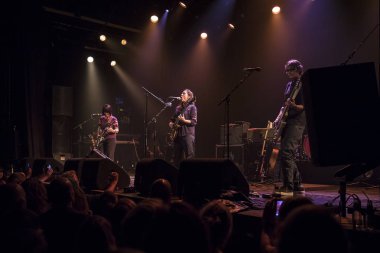 Amsterdam, Hollanda - 22 Ekim 2017: Amerikalı alternatif rock grubu Breeders'ın 1989'da Kim Deal of the Pixies tarafından Amsterdam'daki Venue Melkweg'de kurduğu konseri