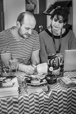 Gerçek Afrika 19-08-2017 Partide eğlenen ler