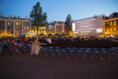 Amsterdam, Hollanda - 25 Ağustos 2016: Dünya Sineması Amsterdam'da, 18-27/08/2016 tarihleri arasında düzenlenen dünya film festivali Marie Heinekenplein'de Filipin filmi Blanka'nın açık hava gösterimi