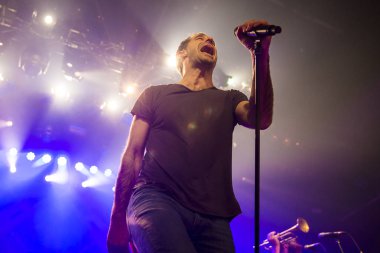 Amsterdam, Hollanda, 8 Kasım 2016: Avustralyalı ska ve caz grubu The Cat Empire'ın konseri Melkweg'de