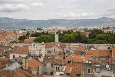 Tarihi bölünmüş rooftops panoramik görünüm, Dalmaçya, Hırvatistan