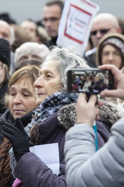 Paris, Fransa 10 Ocak 2016: Bombalama ve silahlı saldırı kurbanlarıanısına tören, Charlie Hebdo terör saldırısı anısına 