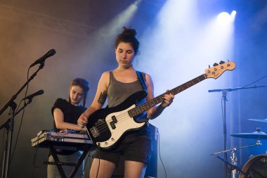 Nyon, İsviçre - 18 Temmuz 2017: İsviçreli rock grubu The Staches'in Paleo Festivali'ndeki konseri