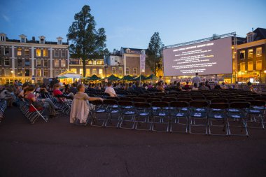 Amsterdam, Hollanda - 25 Ağustos 2016: Dünya Sineması Amsterdam'da, 18-27/08/2016 tarihleri arasında düzenlenen dünya film festivali Marie Heinekenplein'de Filipin filmi Blanka'nın açık hava gösterimi