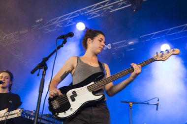 Nyon, İsviçre - 18 Temmuz 2017: İsviçreli rock grubu The Staches'in Paleo Festivali'ndeki konseri