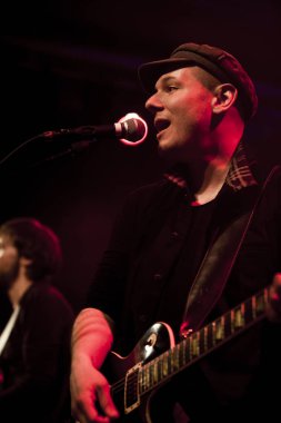 Amsterdam, Hollanda 18 Mart 2016: Rock grubu 77 Bombay Street'in paradiso konseri