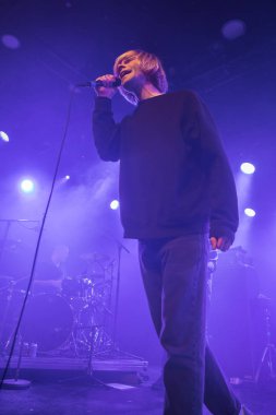 Amsterdam, Hollanda - 17 Şubat 2018 - İngiliz rock grubu The Charlatans'ın Paradiso Noord -De Tolhuistuin konseri