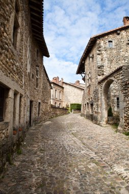 Perouges, Fransa 'nın ortaçağ köyü