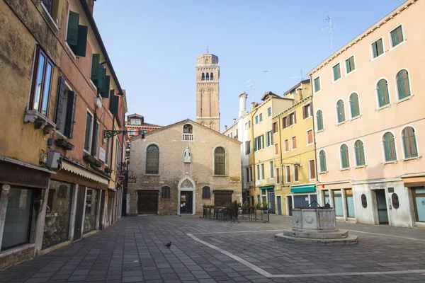 Campo San Toma Con Chiesa San Toma Suo Campanile Venezia — Foto Stock