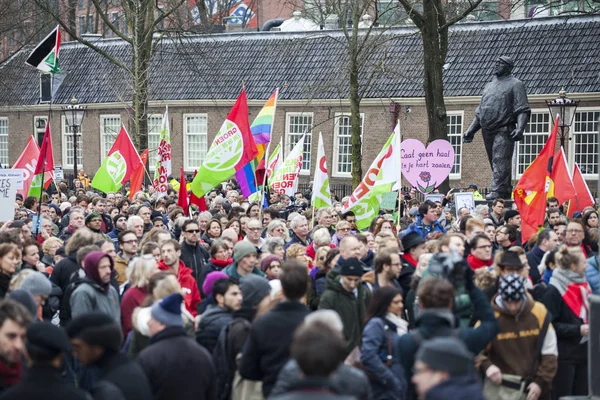 Amsterdam Holandia Lutego 2016 Publiczna Demonstracja Wielokulturowa Zorganizowana Celu Protestu — Zdjęcie stockowe