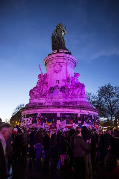 Paryż Francja Stycznia 2016 Place Repbublique Uroczystości Upamiętnić Ofiar Bombardowania — Zdjęcie stockowe