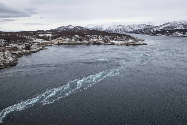 Saltstraumen Maelstromin Porealtaat Nordland Norja — kuvapankkivalokuva