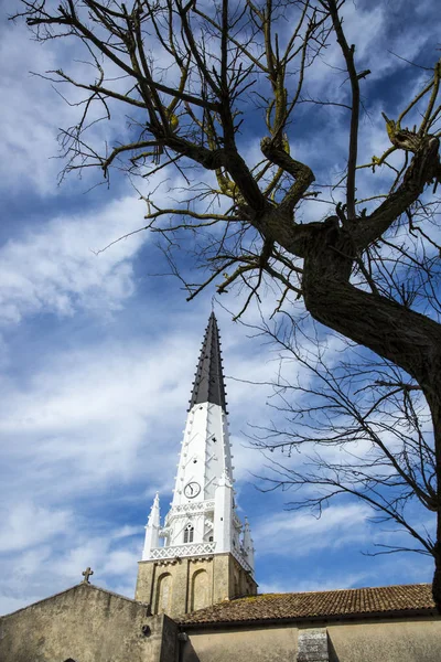 Wieś Ars Wieżą Kościoła Saint Etienne Ile Francja — Zdjęcie stockowe