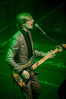 Amsterdam, Hollanda - 21 Şubat 2016: İngiliz psychedelic rock grubu Kula Shaker'ın Paradiso konser salonunda ki Albüm albümü K 2.0 için konseri
