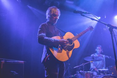 Amsterdam, Hollanda - 01 Mart 2018: Amerika şarkıcı ve gitarist Lee Ranaldo Bitterzoet Paradiso Amsterdam Konseri. Lee Ranaldo Sonic Youth'un eski bir üyesiydi.;