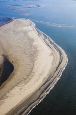 Ameland Frizya Adası sahilinin havadan görünümü, Hollanda