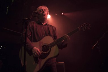 Amsterdam, Hollanda - 01 Mart 2018: Amerika şarkıcı ve gitarist Lee Ranaldo Bitterzoet Paradiso Amsterdam Konseri. Lee Ranaldo Sonic Youth'un eski bir üyesiydi.;