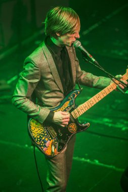 Amsterdam, Hollanda - 21 Şubat 2016: İngiliz psychedelic rock grubu Kula Shaker'ın Paradiso konser salonunda ki Albüm albümü K 2.0 için konseri