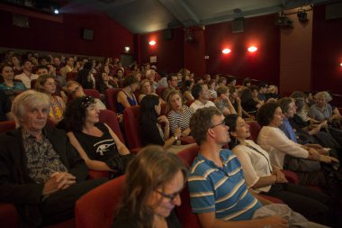 Amsterdam, Hollanda - 27 Ağustos 2016: Dünya Sineması Amsterdam'ın kapanış ödül törenine seyirci, 18-27/08/2016 tarihleri arasında düzenlenen dünya film festivali