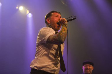 Amsterdam, Hollanda - 19 Mart 2017: Kanadalı hard rock grubu Danko Jones'un Norveçli hard rock grubu Audrey Horne Concert ile Melkweg'de destek hareketi