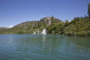 Güzel doğanın Manzara Görünümü, Su ve Şelale Krka Milli Parkı, Coatia at