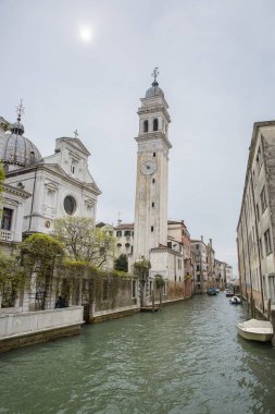 Chiesa di San Giorgio dei Greci kilise çan kulesiyle küçük kanal - campanile